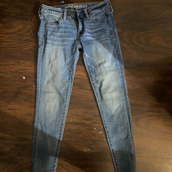 American Eagle low rise jeans - Picture 1 of 4
